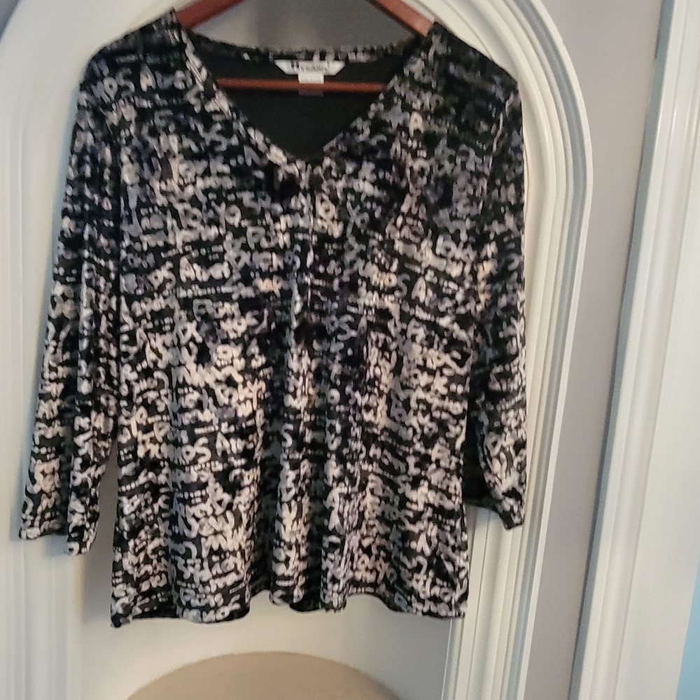 Black velour pattern Peter Nygard blouse